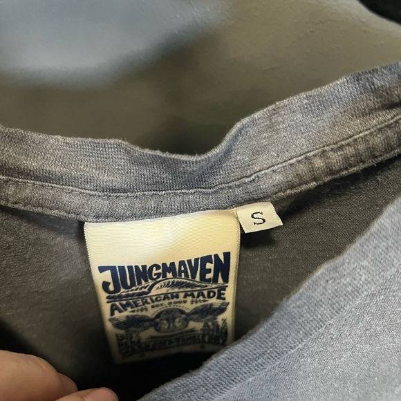 Soft linen tank. - Picture 3 of 3